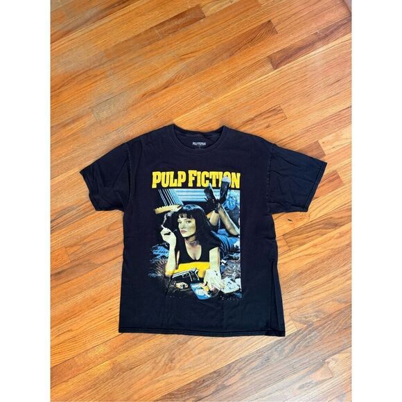 Pulp Fiction Unisex Black Uma Thurman Movie Graphic Print T-Shirt Large - Picture 1 of 6